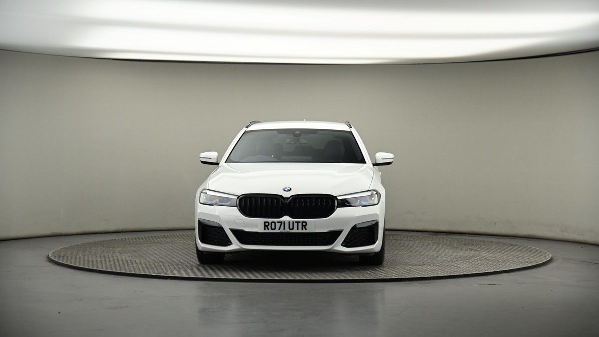 BMW 5 Series Image 17