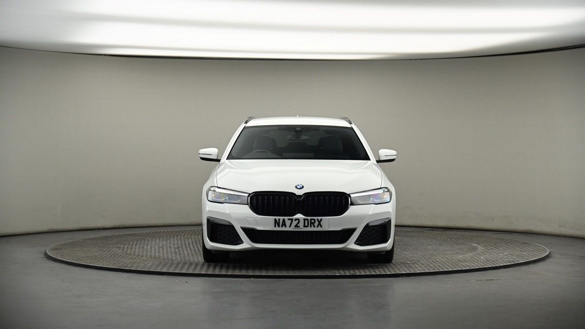 BMW 5 Series Image 17