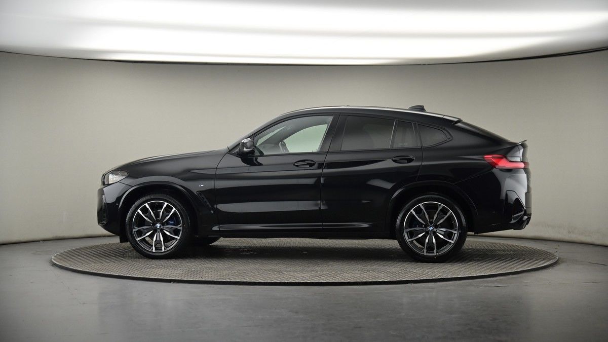 More views of BMW X4