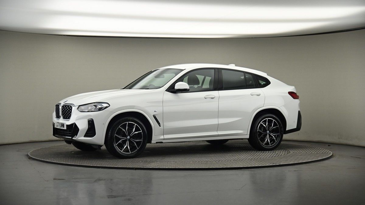 More views of BMW X4