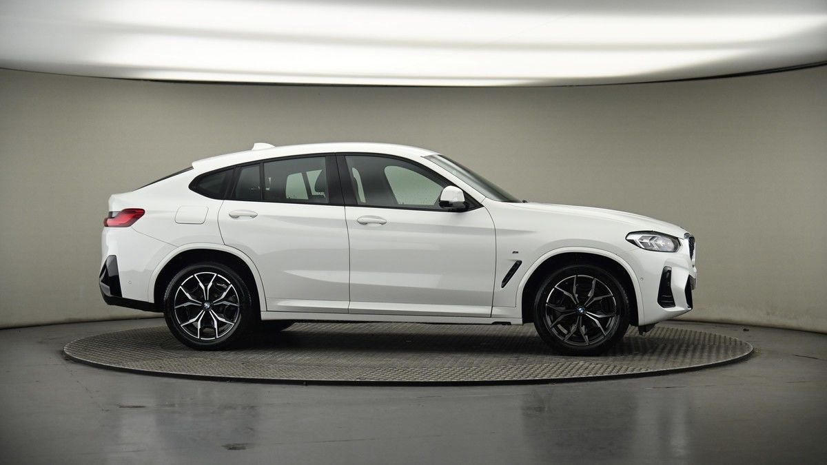 More views of BMW X4