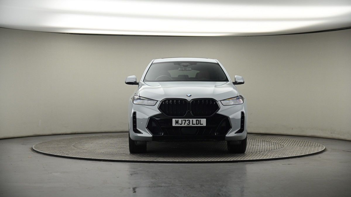 BMW X6 Image 18