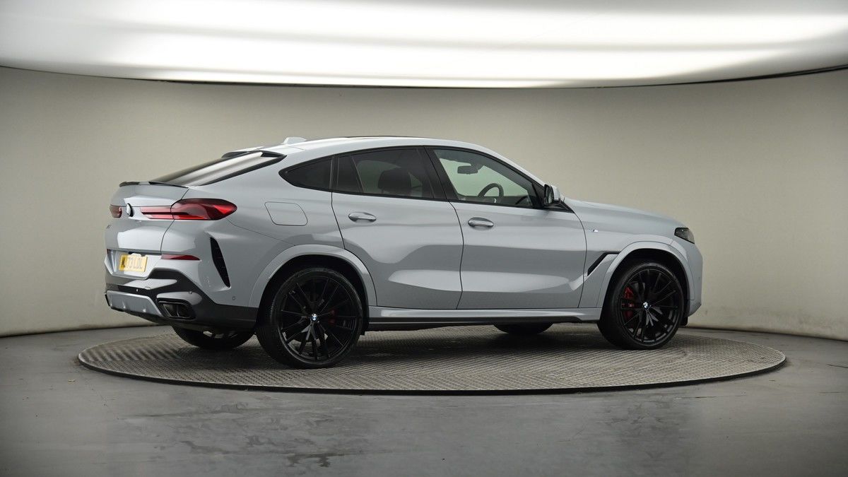 More views of BMW X6