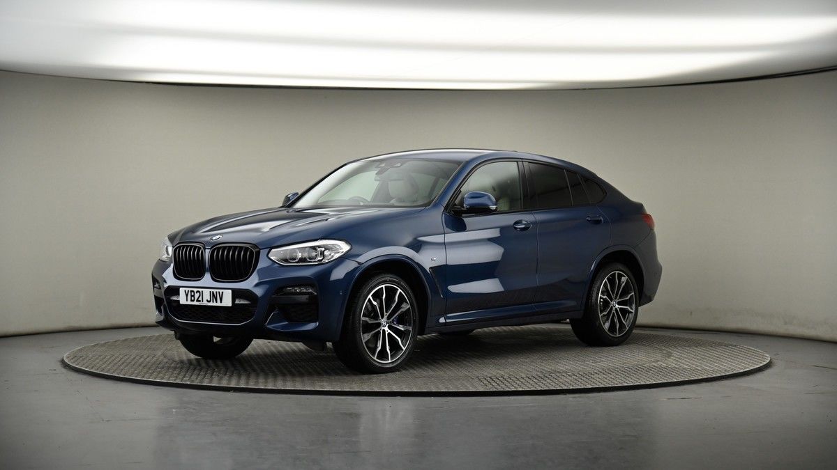 More views of BMW X4