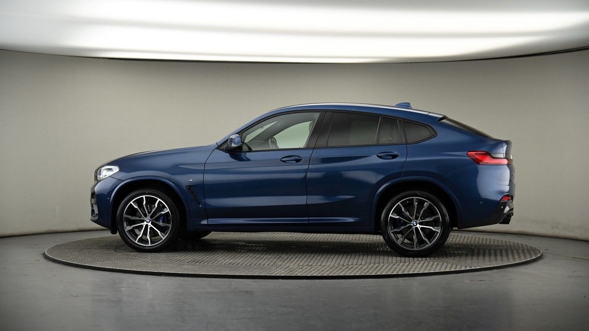 More views of BMW X4