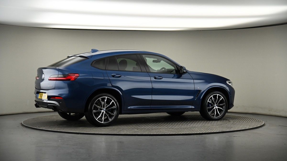 More views of BMW X4