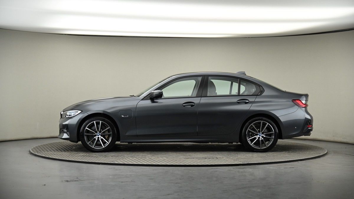 BMW 3 Series Image 19