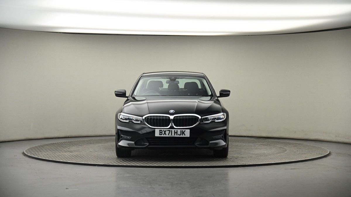 BMW 3 Series Image 17