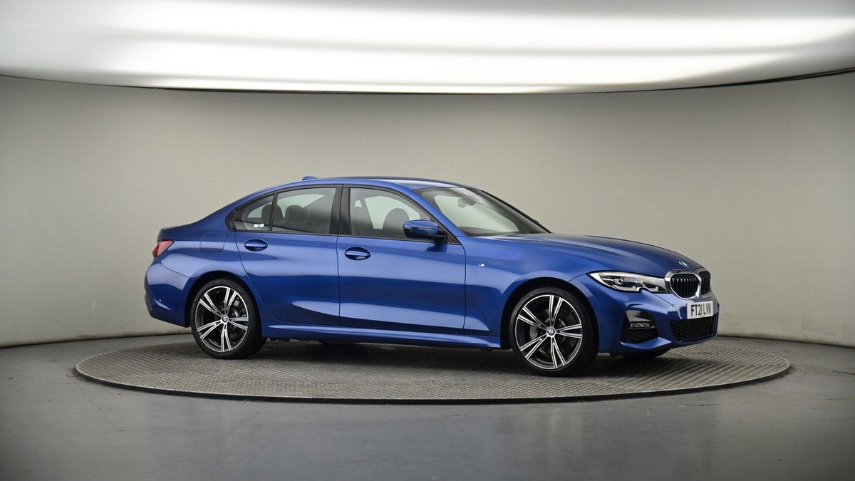 BMW 3 Series Image 6