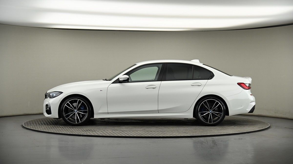 BMW 3 Series Image 19