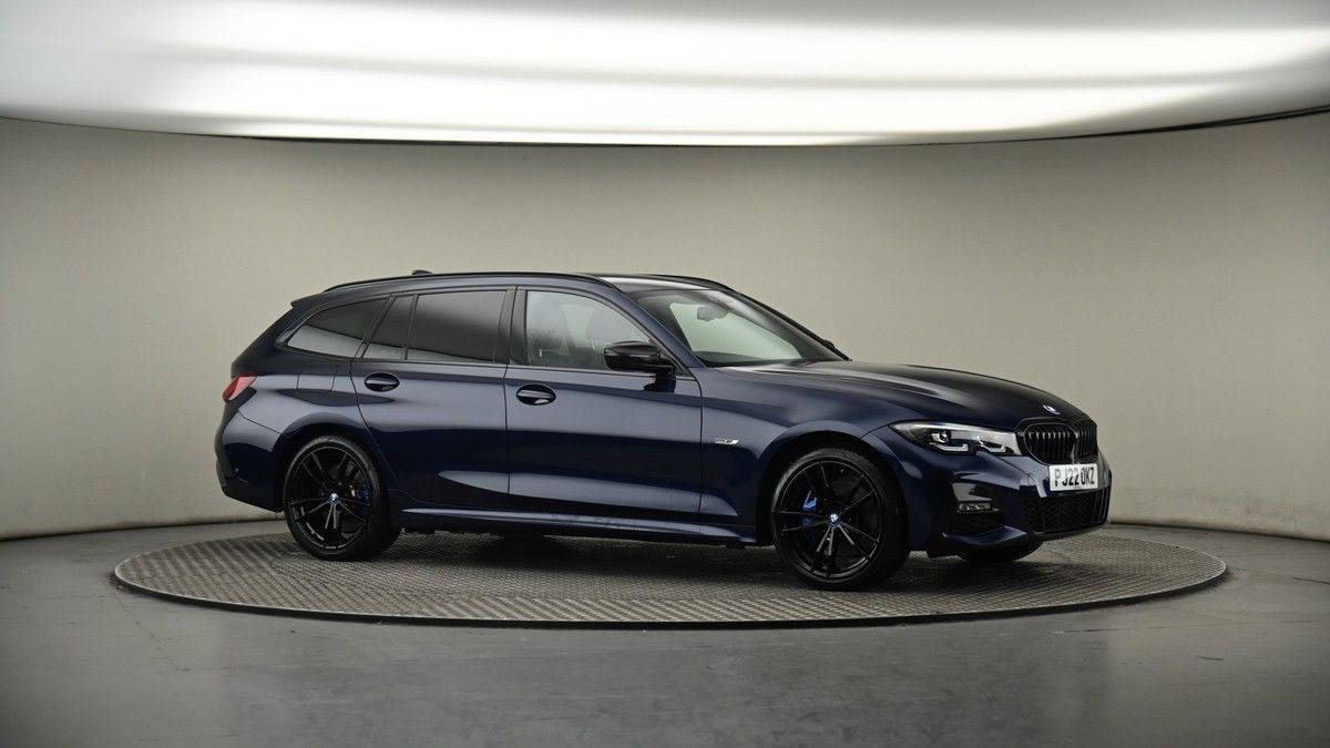 BMW 3 Series Image 6