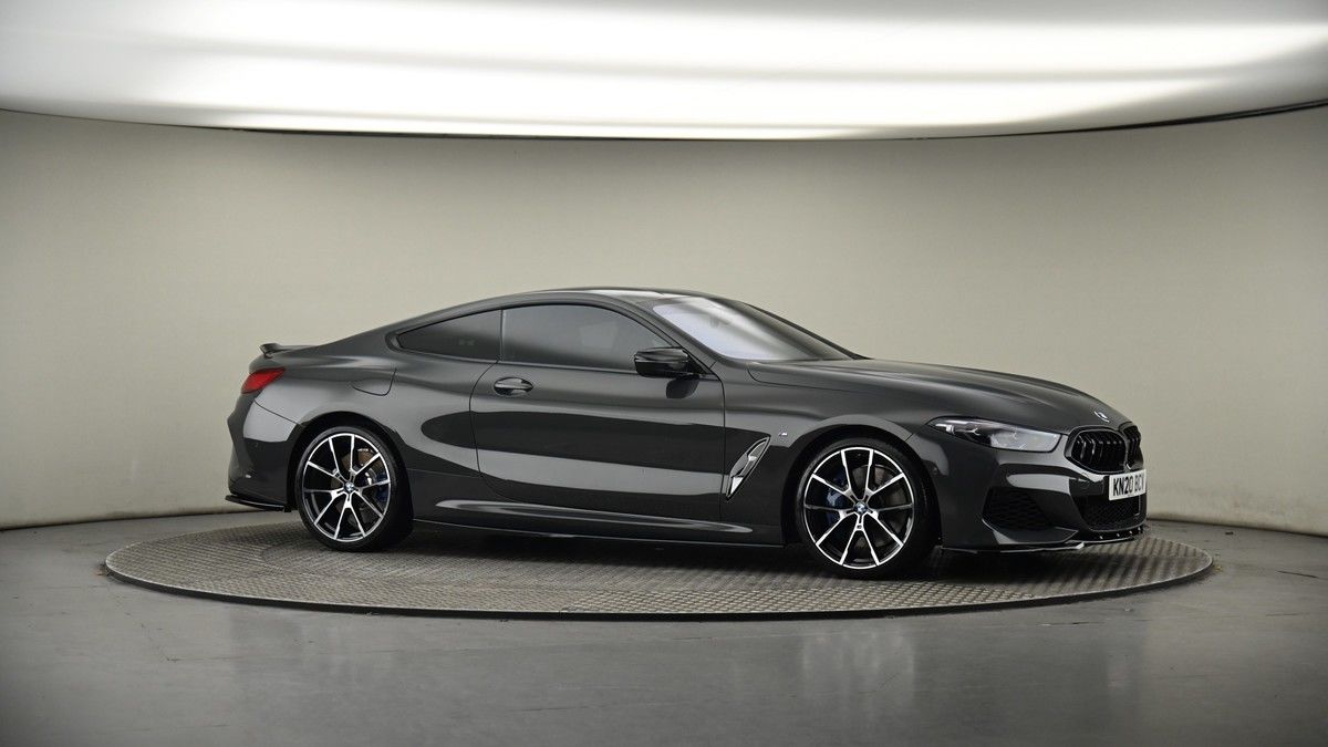 BMW 8 Series Image 6