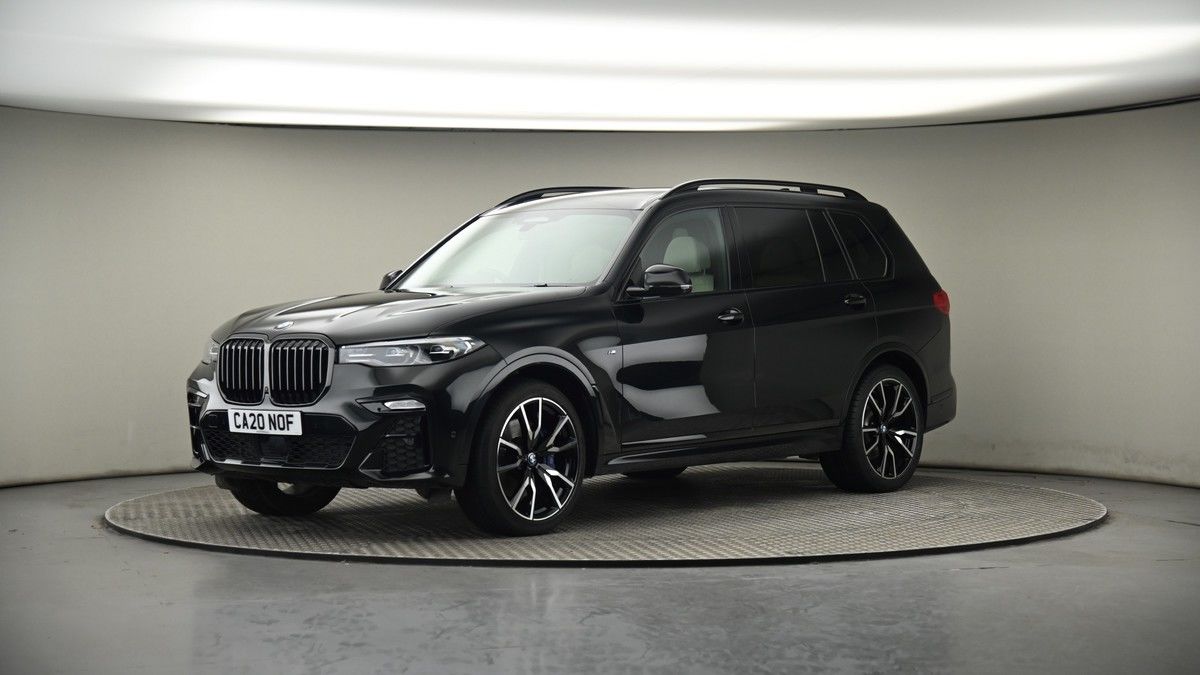 More views of BMW X7