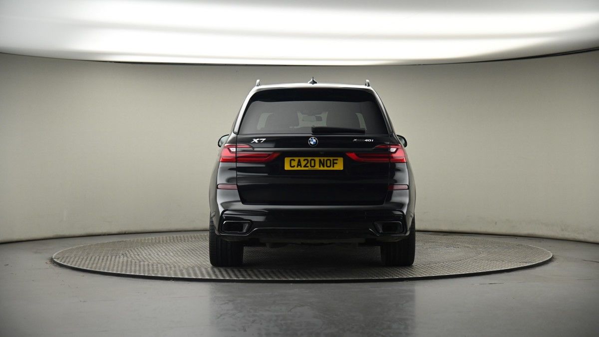 BMW X7 Image 17