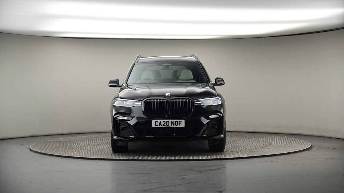 More views of BMW X7