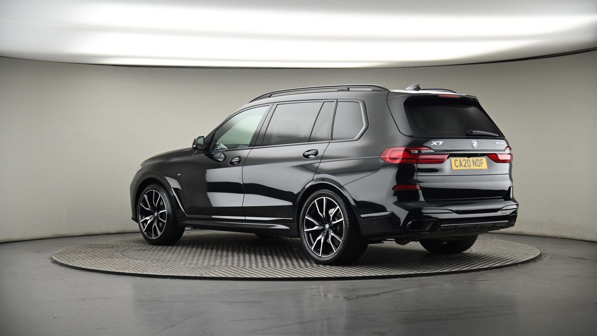 More views of BMW X7