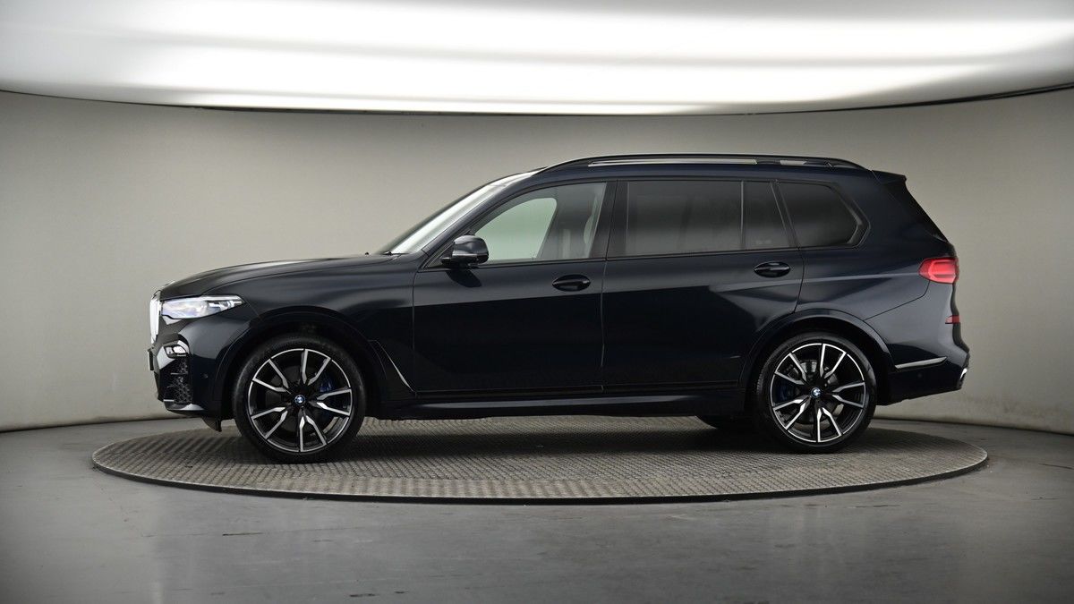 More views of BMW X7