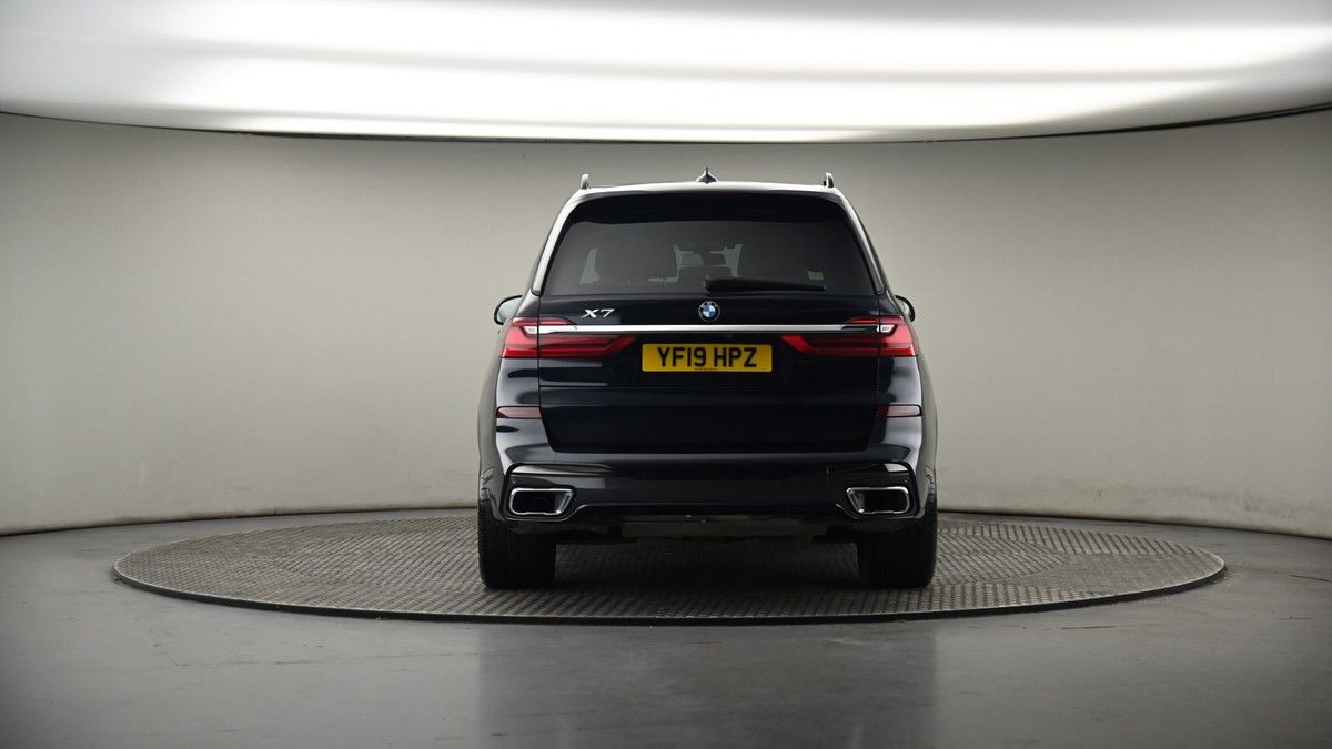 BMW X7 Image 17