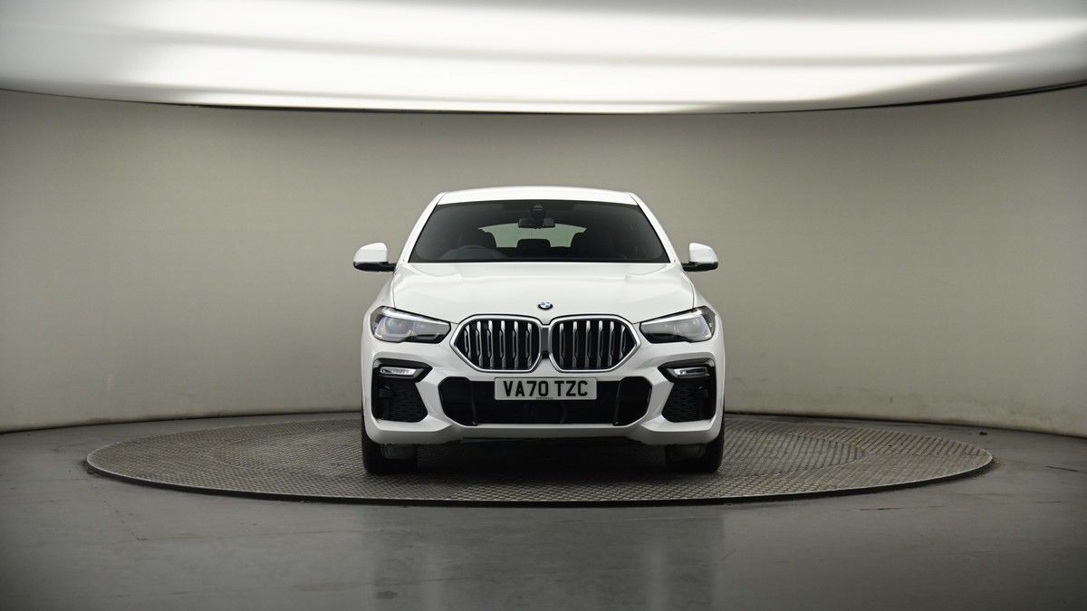 BMW X6 Image 18