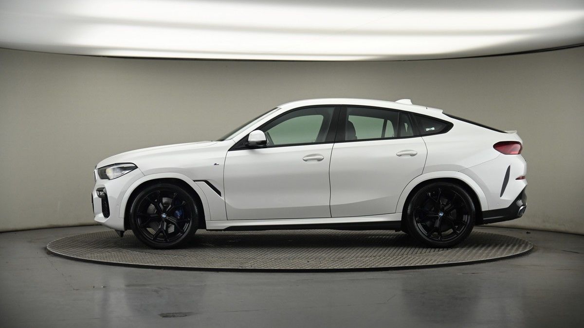 BMW X6 Image 19