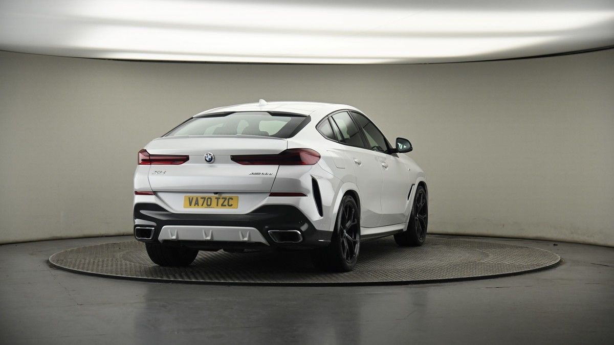 More views of BMW X6