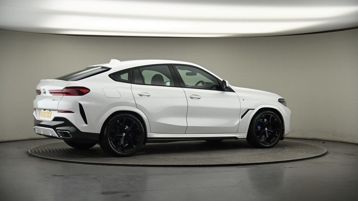 More views of BMW X6