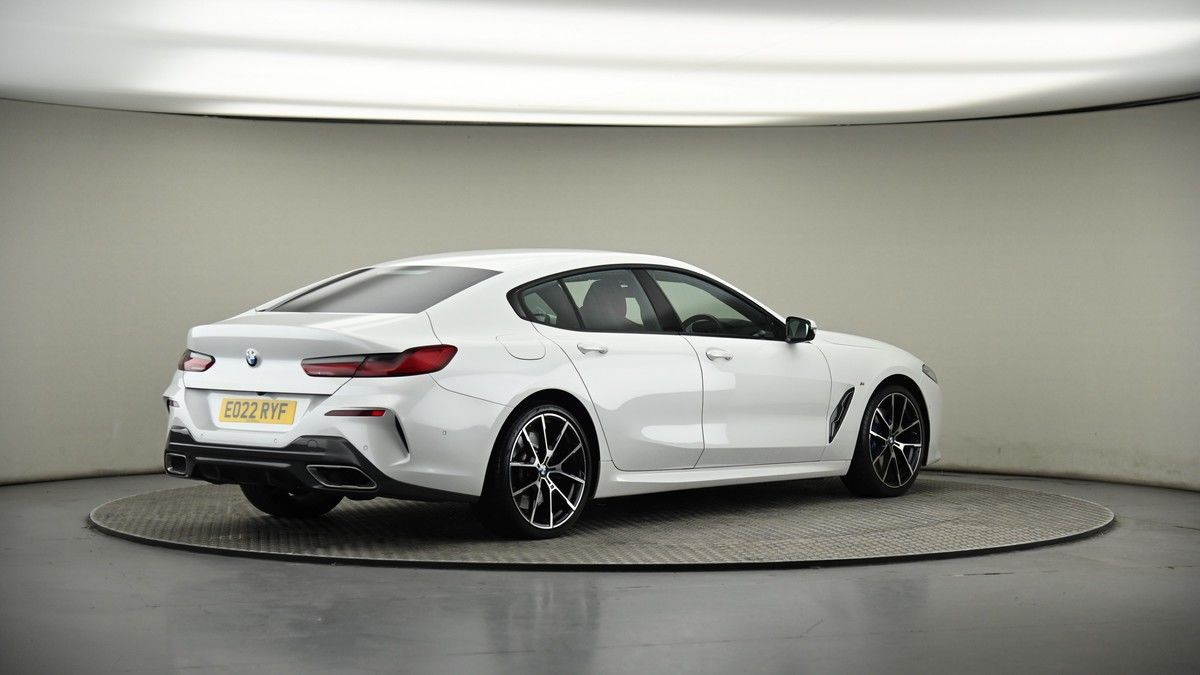 BMW 8 Series Image 7