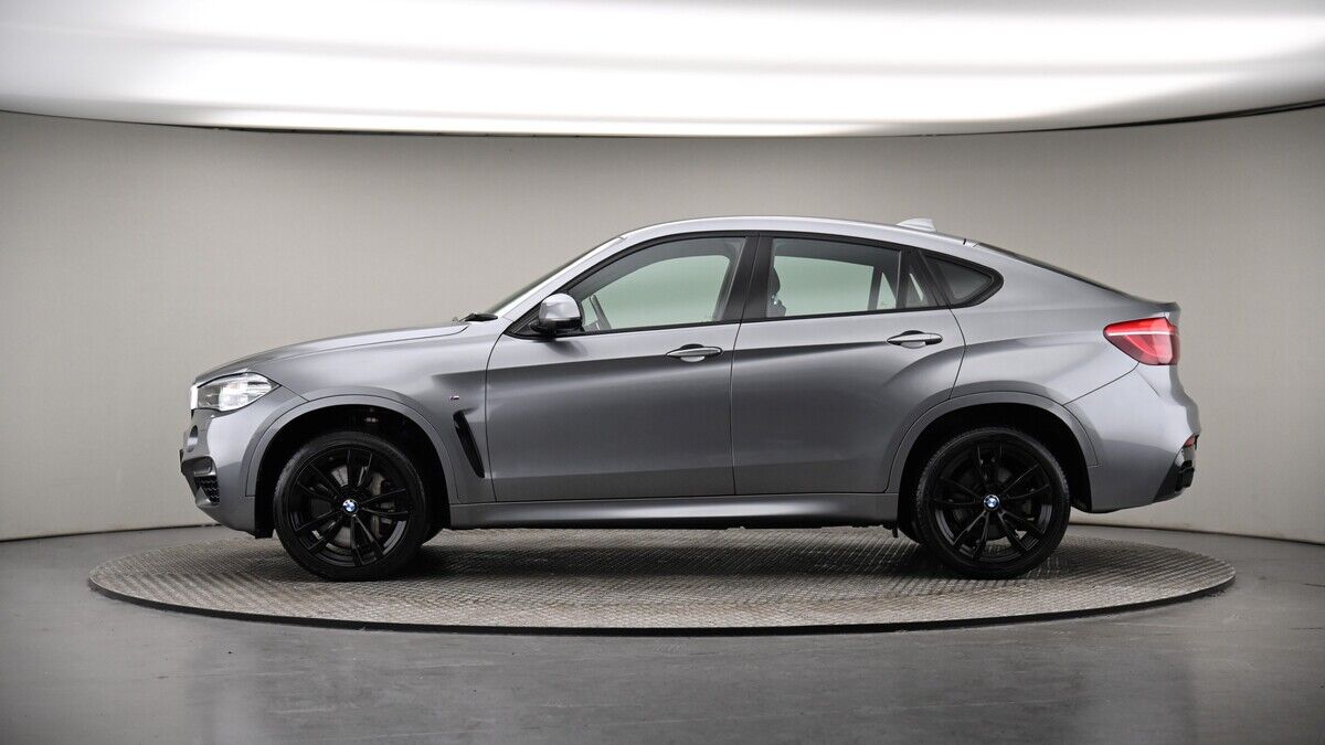 BMW X6 Image 19