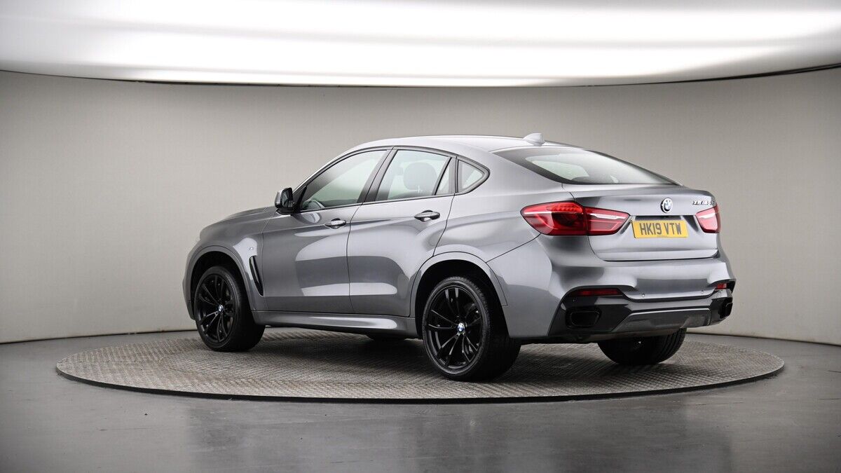 More views of BMW X6