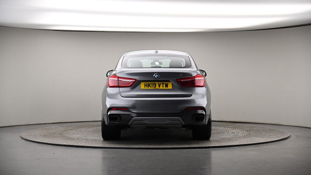 BMW X6 Image 17