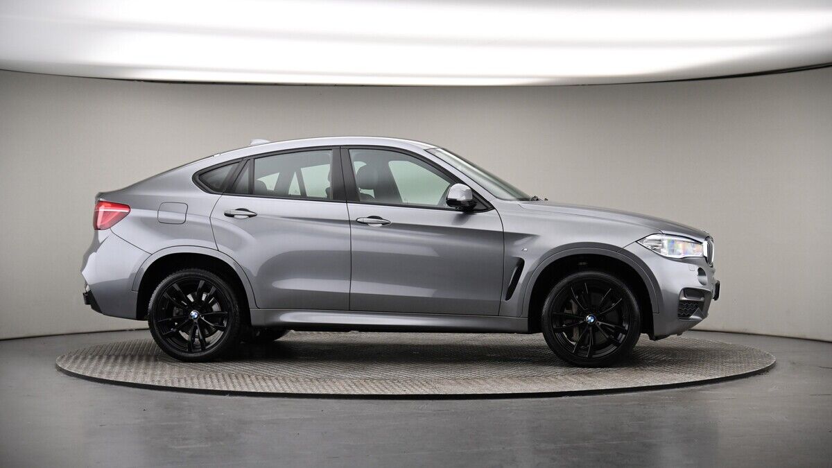 More views of BMW X6