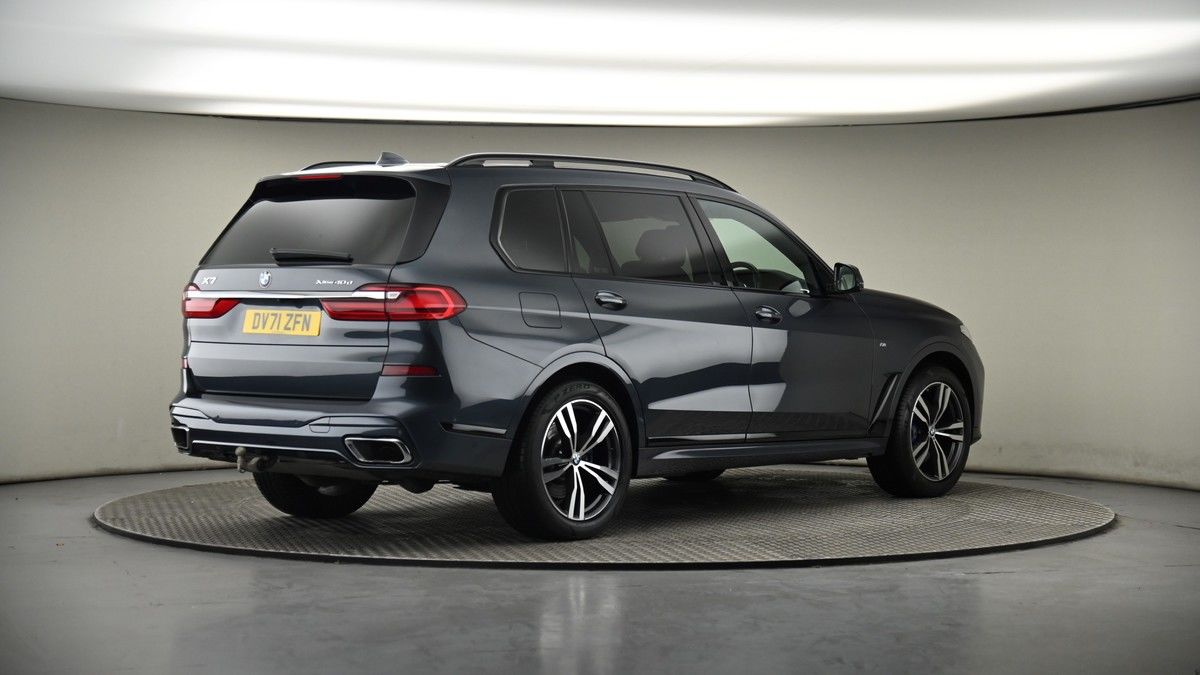 BMW X7 Image 7