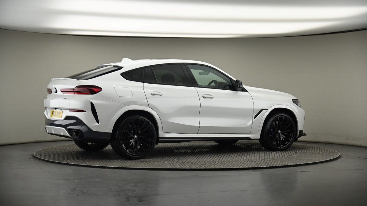 More views of BMW X6