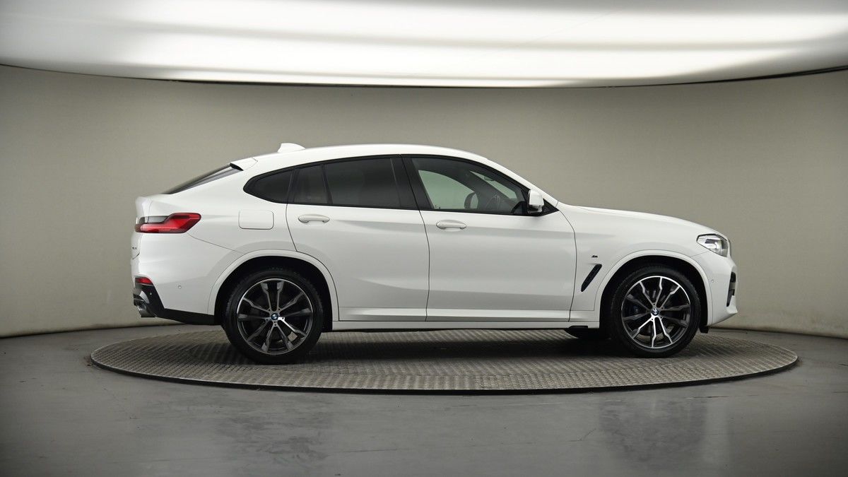 More views of BMW X4