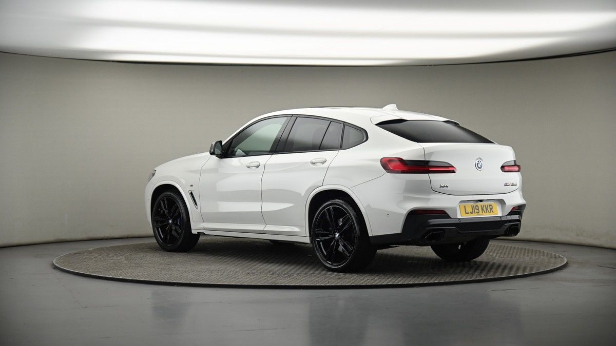 More views of BMW X4