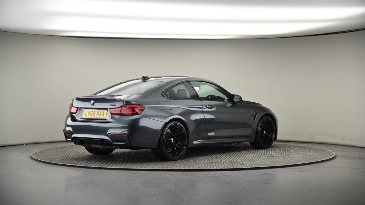 BMW M4 Image 7