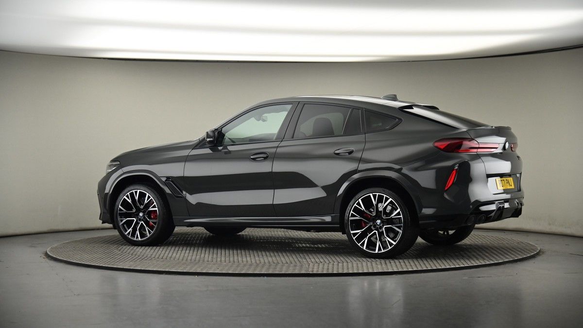 More views of BMW X6 M