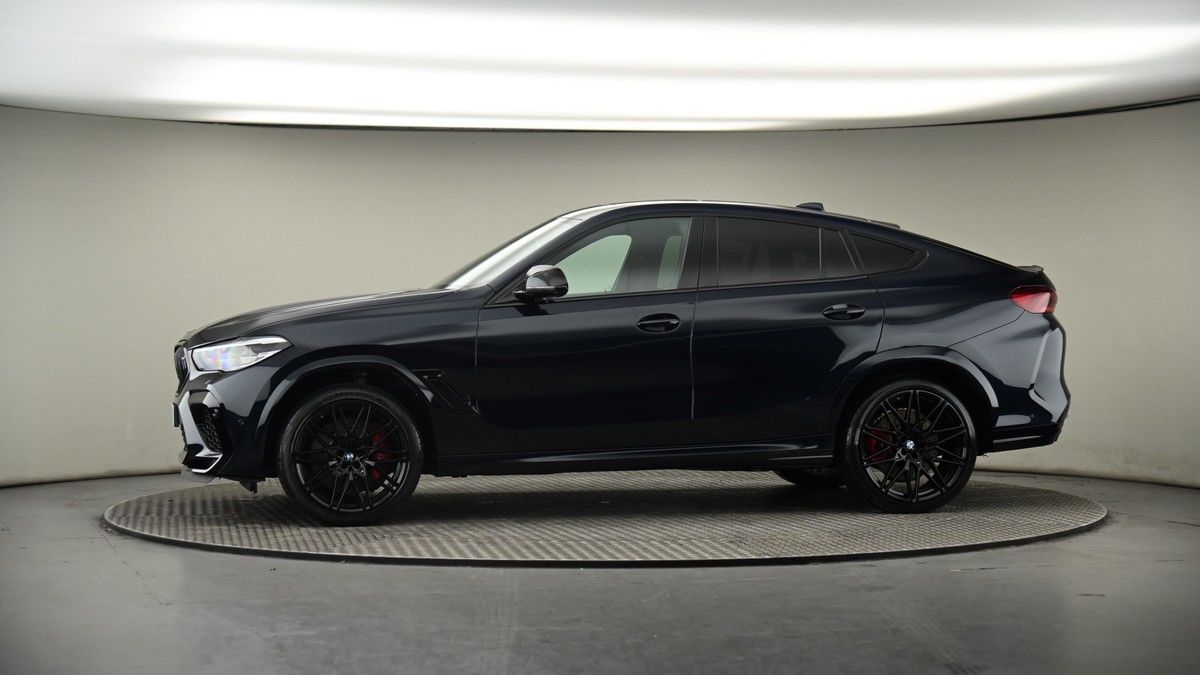 More views of BMW X6 M