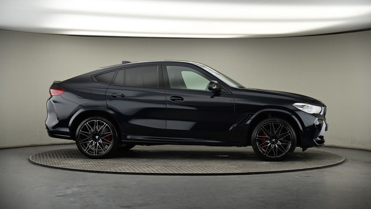 More views of BMW X6 M