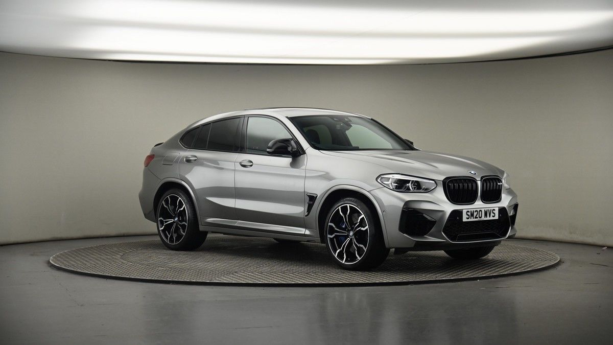 More views of BMW X4 M