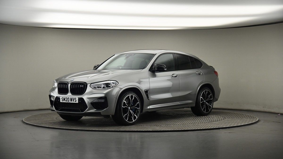 More views of BMW X4 M