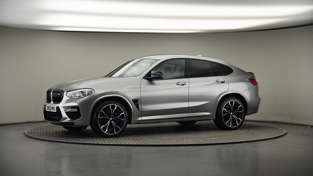 More views of BMW X4 M