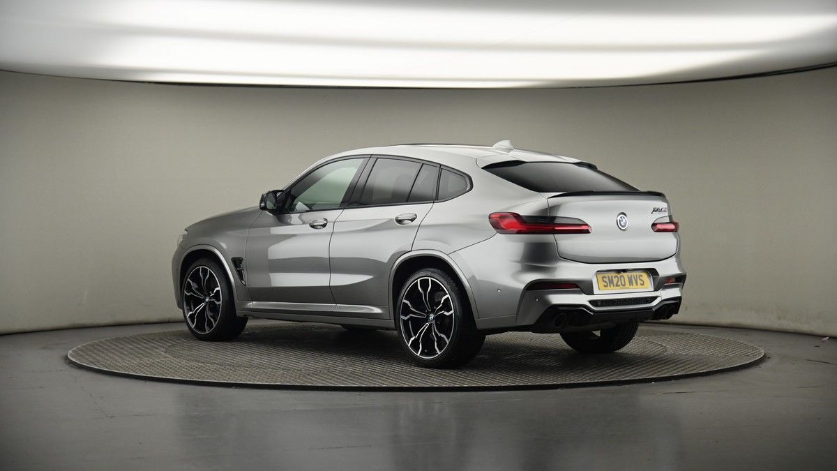 More views of BMW X4 M