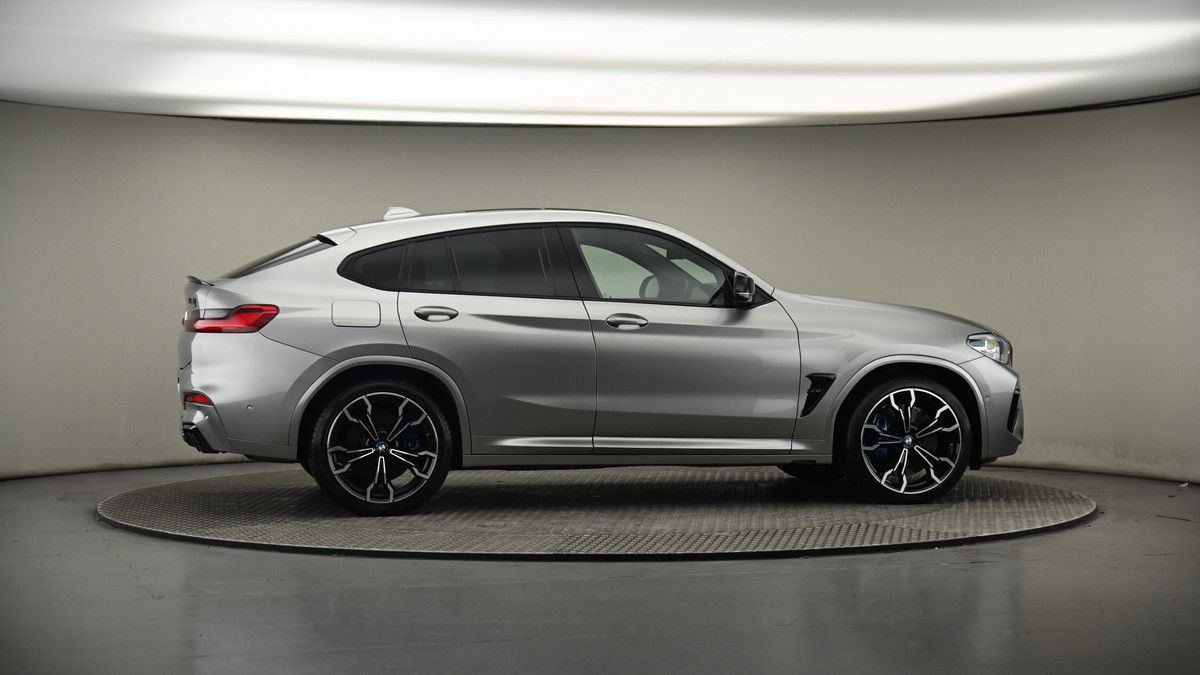 More views of BMW X4 M