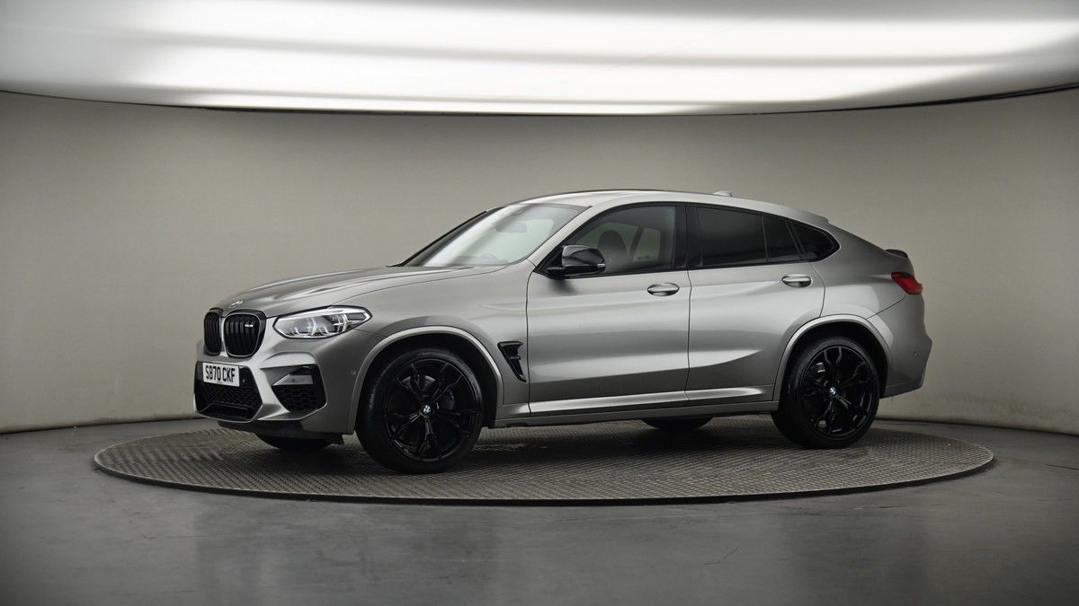 More views of BMW X4 M