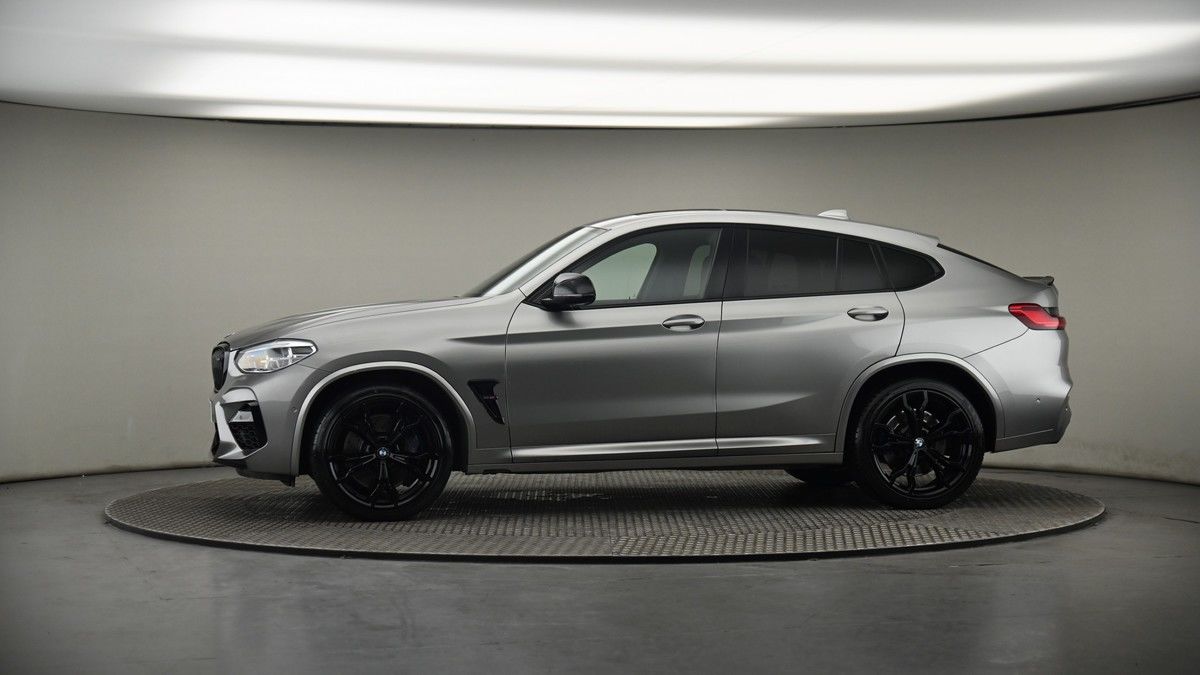 More views of BMW X4 M