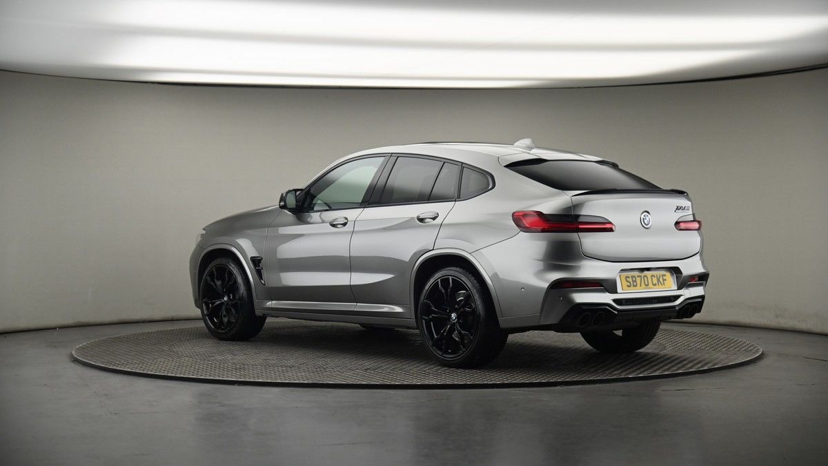 More views of BMW X4 M