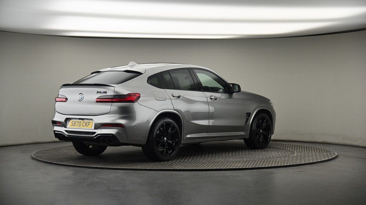 More views of BMW X4 M