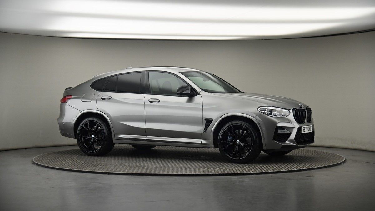 More views of BMW X4 M