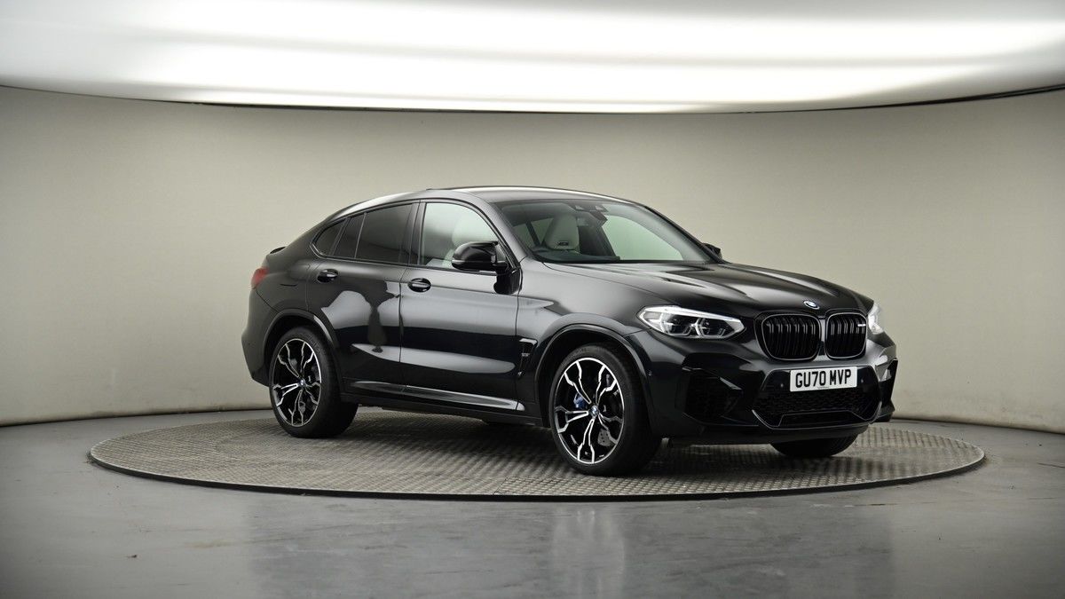 More views of BMW X4 M